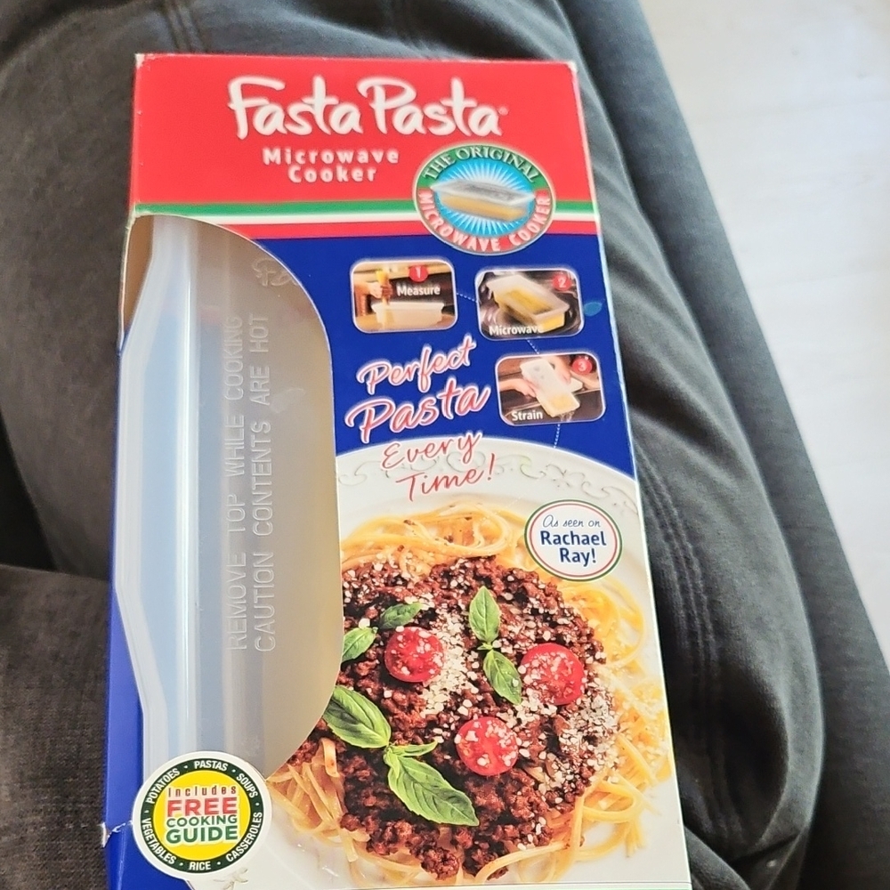 Rachael Ray Fasta Pasta Microwave Cooker - Red, Blue, White